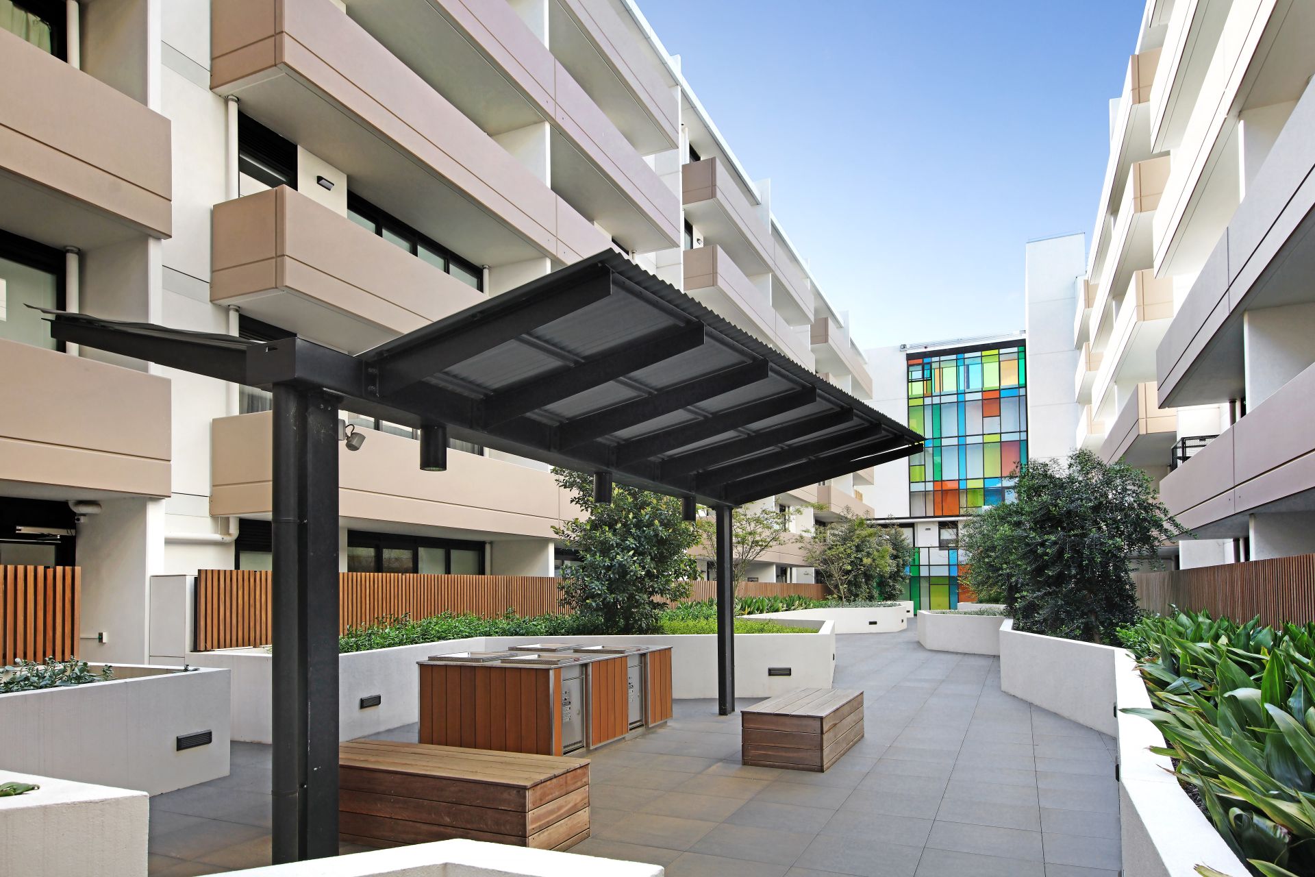 BATESFORD ROAD, CHADSTONE,VIC  – HOLMES HILL APARTMENTS